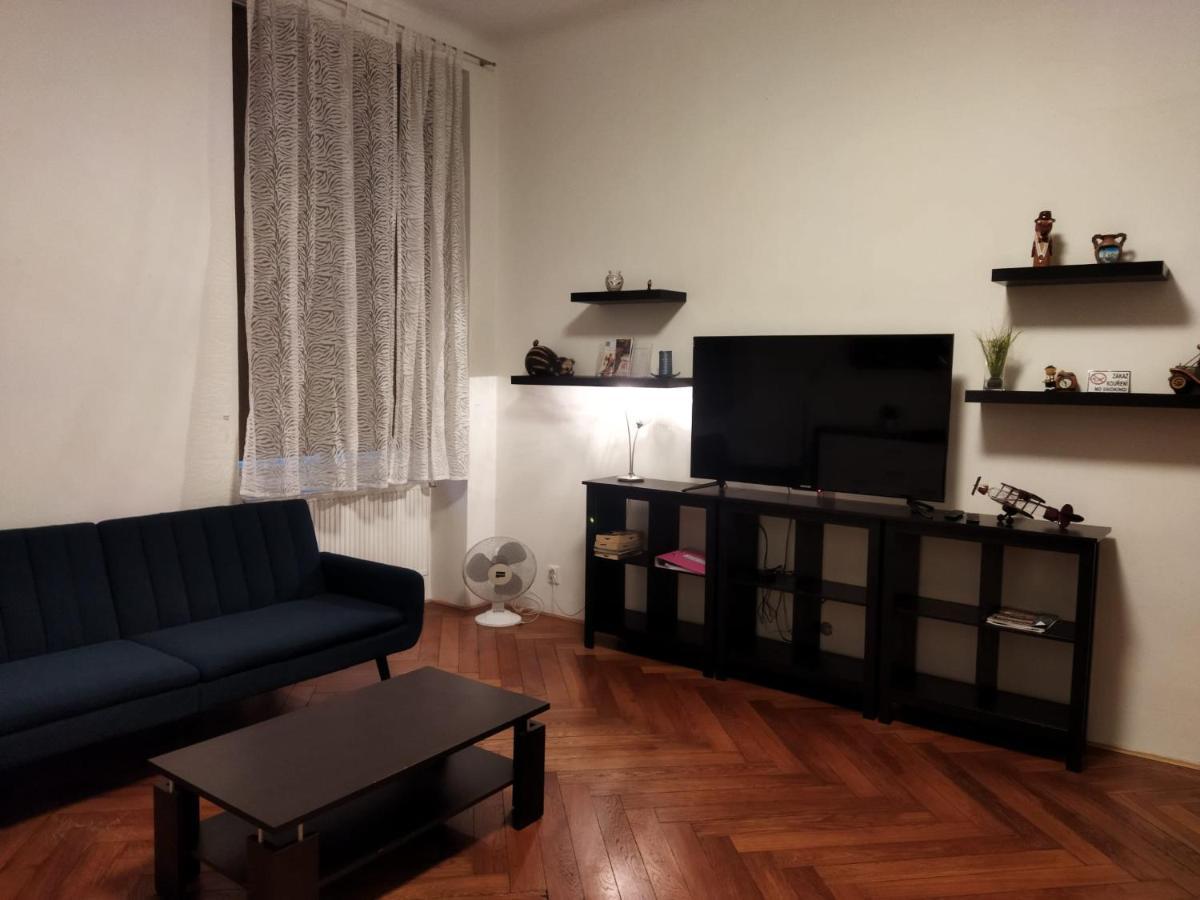 Tiva Downtown Apartments Prague Luaran gambar