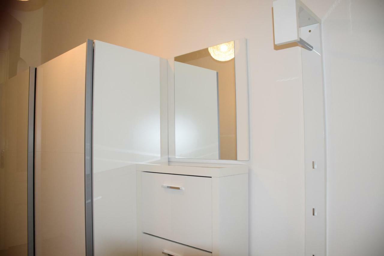 Tiva Downtown Apartments Prague Luaran gambar